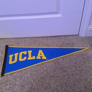 UCLA university flag decor🐻💙💛
